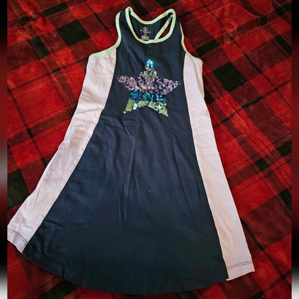 #868- girls dress small 7/8